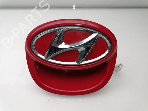 Used Tailgate handle HYUNDAI i30 (FD) 1.4 (109 hp) 23458001
