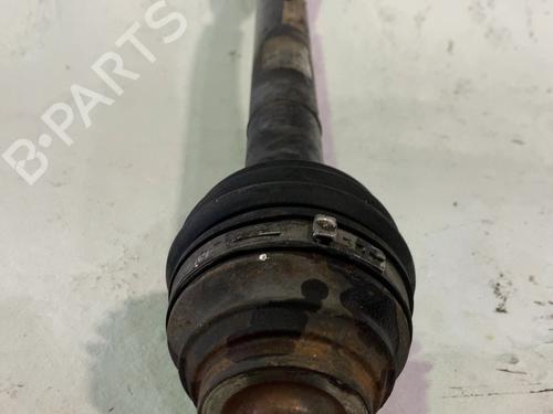 Used Right front driveshaft Right front driveshaft VW GOLF VI (5K1) 1.6 TDI (90 hp) 33765033 33765033
