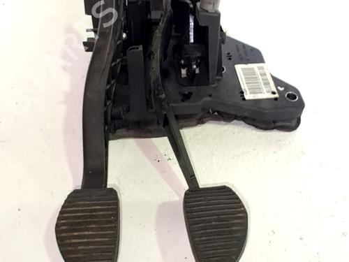 Used Break pedal Break pedal PEUGEOT 508 I (8D_) 2.0 BlueHDi 150 (150 hp) 34182051 34182051