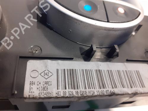 Used Climate control RENAULT MEGANE II (BM0/1_, CM0/1_) 1.5 dCi (BM1E, CM1E) (106 hp) 25465598