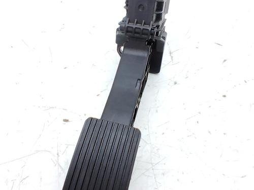 Pedale Pedale MERCEDES-BENZ B-CLASS Sports Tourer (W247) B 200 d (247.012) (150 hp) 33765927 33765927