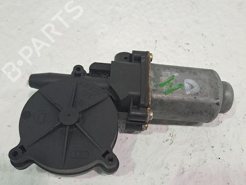 Portierruitmotor rechtsachter RENAULT SCÉNIC I MPV (JA0/1_, FA0_) 1.9 dCi RX4 (102 hp) 24189278