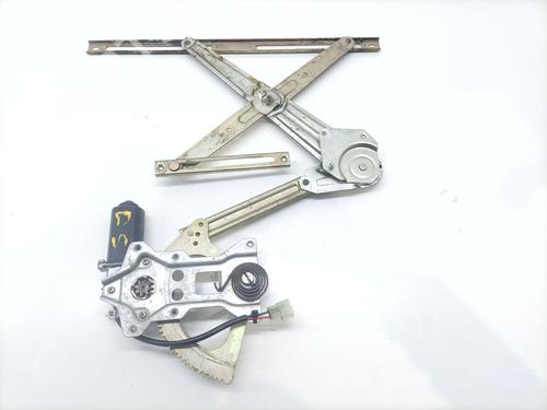 Front right window mechanism MITSUBISHI PAJERO I (L04_G, L14_G) 2.6 4WD (L042G, L047G) | BP31061668C23 