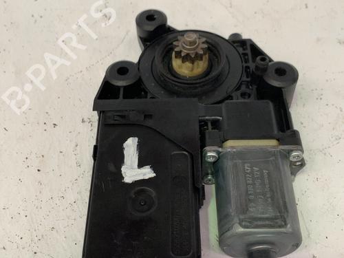 Used Left rear window motor Left rear window motor RENAULT MEGANE III Grandtour (KZ0/1) 1.6 16V (KZ0U, KZ1B, KZ1U) (110 hp) 34393213 34393213
