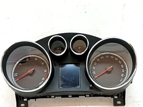 Used Instrument cluster Instrument cluster OPEL INSIGNIA A Sports Tourer (G09) 2.0 CDTI (35) (131 hp) 33762193 33762193