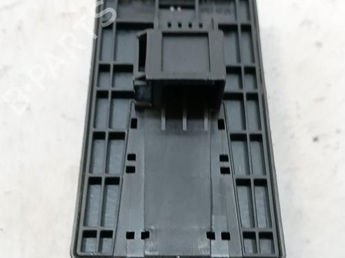 Used Left front window switch Left front window switch 39555695 39555695