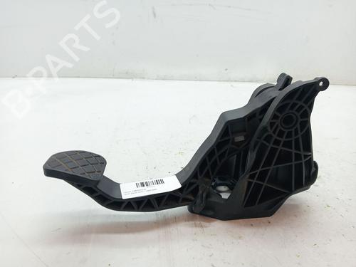 Used Clutch pedal SEAT IBIZA IV (6J5, 6P1) 1.4 TDI (80 hp) 23355471