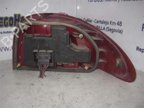 Used Left taillight FORD MONDEO II (BAP) 1.8 TD (90 hp) 25915531