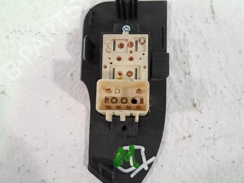 Right rear window switch CHEVROLET CAPTIVA (C100, C140) 2.0 D 4WD | BP23975568I28 