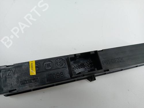 Bouton de warning OPEL COMBO Box Body/MPV (X12) 1.3 CDTI (B05) (90 hp) 23339131