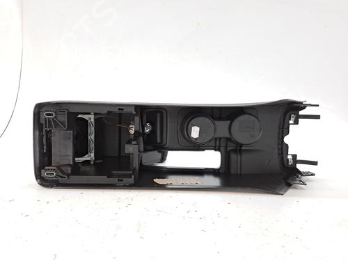Armrest / Center console SEAT LEON ST (5F8) 1.6 TDI | BP26951306I20