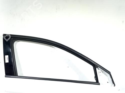 Used Right front door Right front door OPEL ASTRA L Sports Tourer (OV5) 1.6 Plug-In Hybrid (F4DGXT) (181 hp) 33763000 33763000