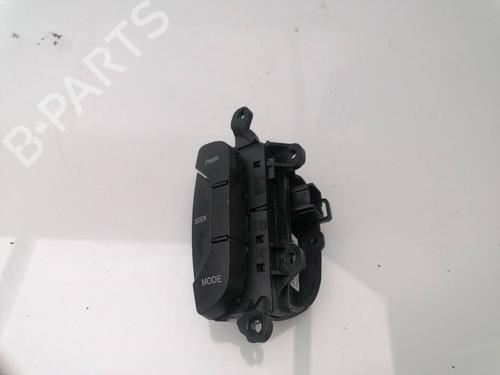 Used Steering wheel controls RENAULT KOLEOS I (HY_) 2.0 dCi 4x4 (HY0K) (150 hp) 23939930