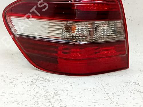 Used Left taillight Left taillight MERCEDES-BENZ M-CLASS (W164) ML 320 CDI 4-matic (164.124, 164.125, 164.122) (211 hp) 35967748 35967748