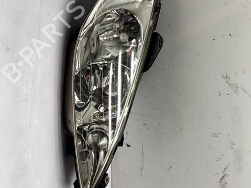 Used Right headlight Right headlight PEUGEOT 206 Hatchback (2A/C) 1.4 i (75 hp) 35779330 35779330