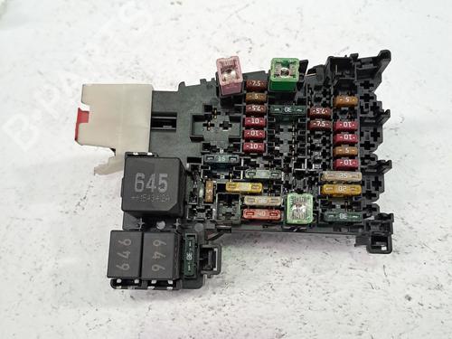 Used Fuse box VW GOLF VII (5G1, BQ1, BE1, BE2) 1.4 TSI (125 hp) 26315457