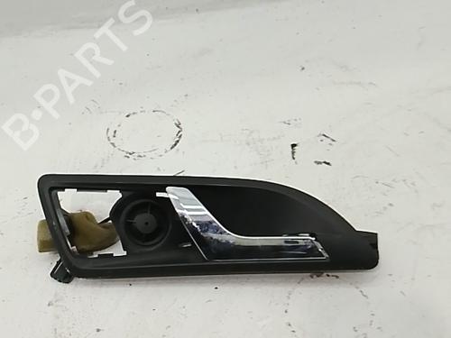 Used Rear left interior door handle Rear left interior door handle SKODA YETI (5L) 2.0 TDI 4x4 (150 hp) 40548151 40548151