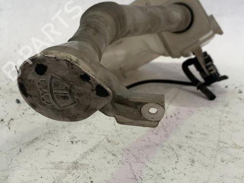 Used Windscreen washer tank Windscreen washer tank MITSUBISHI OUTLANDER II (CW_W) 2.0 DI-D (CW8W) (140 hp) 34527776 34527776