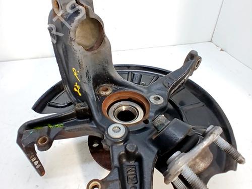 Used Right front steering knuckle VW GOLF VI (5K1) 1.4 (80 hp) 29556884