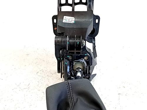 Used Gear lever Gear lever PEUGEOT 2008 II (UD_, US_, UY_, UJ_, UR_, UC_) 1.2 PureTech 100 (USHNK) (101 hp) 34005092 34005092