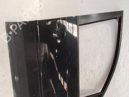 Used Right front door Right front door 37159738 37159738