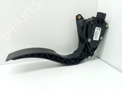 Pedal RENAULT CAPTUR I (J5_, H5_) 1.5 dCi 90 (J5N4, J5M5, J5MW, J5M6, J5AL, J5AJ) (90 hp) 27174858