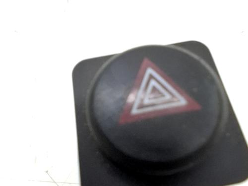 Bouton de warning OPEL CROSSLAND X / CROSSLAND (P17, P2QO) 1.6 Turbo D (75) (99 hp) 32106199