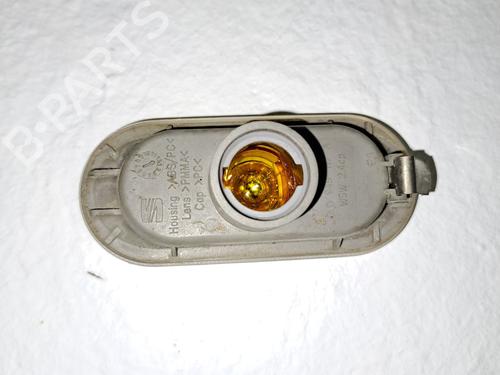 Left side indicator SEAT CORDOBA (6L2) 1.9 TDI | BP29557542I20 