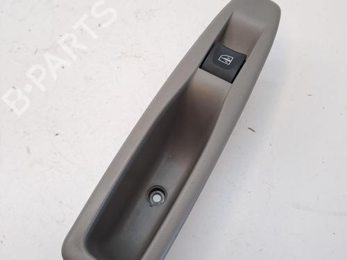 Used Right rear window switch RENAULT ZOE (BFM_) ZOE (92 hp) 27292777