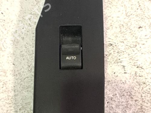 Used Right front window switch TOYOTA AURIS Estate (_E18_) 1.8 Hybrid (ZWE186_, ZWE186R, ZWE186H) (136 hp) 32042298