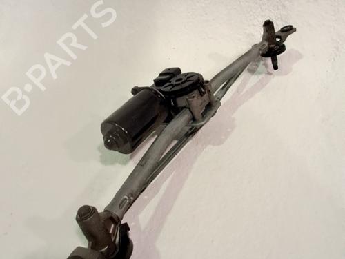 Used Front wiper motor KIA SPORTAGE III (SL) 1.7 CRDi (116 hp) 30743145