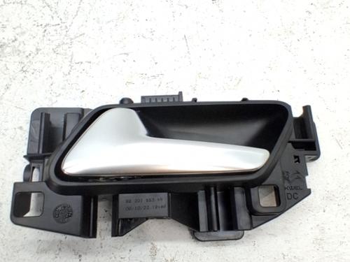 Used Rear left interior door handle Rear left interior door handle OPEL CORSA F (P2JO) CORSA-e (68) (136 hp) 40546210 40546210