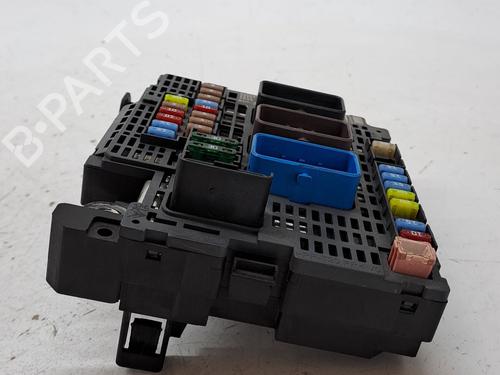 Fuse box PEUGEOT 308 II (LB_, LP_, LW_, LH_, L3_) 1.2 THP 130 | BP27672939E1 