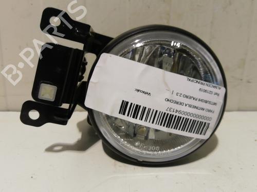 Used Right front fog light MITSUBISHI PAJERO I (L04_G, L14_G) 2.3 TD (L043G, L048G) (84 hp) 25460505