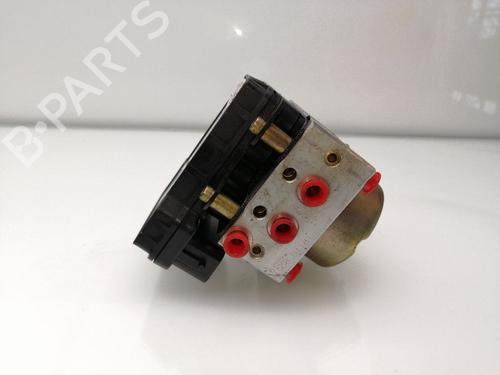 Used ABS pump SUZUKI GRAND VITARA I (FT, HT) 2.0 HDI 110 16V 4x4 (SQ420D, TD83V) (109 hp) 23382319