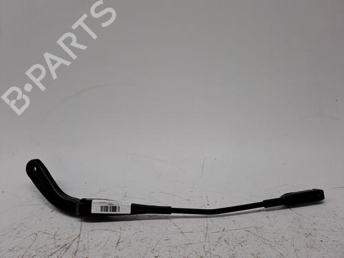 Used Front windshield wiper arm BMW 3 (F30, F80) 328 i (245 hp) 23372852
