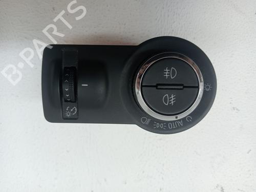 Forlygtekontakt OPEL INSIGNIA A Saloon (G09) 2.8 V6 Turbo 4x4 (69) (260 hp) 27557004