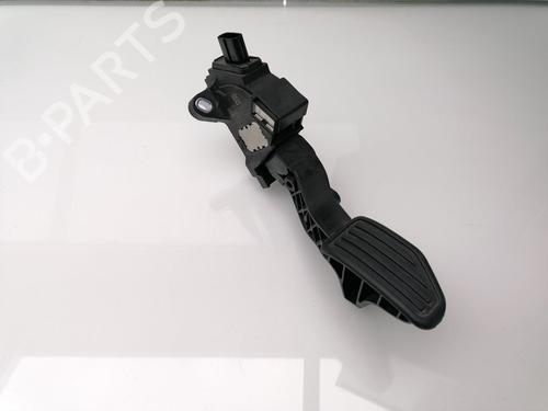 Used Pedal TOYOTA YARIS (_P13_) 1.0 (KSP130_, KSP130) (69 hp) 23379525