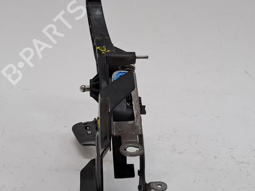 Clutch pedal RENAULT MEGANE III Hatchback (BZ0/1_, B3_) 1.5 dCi | BP25833911I13 