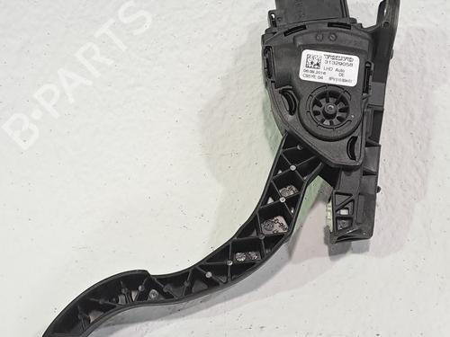 Used Pedal VOLVO XC60 I SUV (156) D4 (190 hp) 23975792
