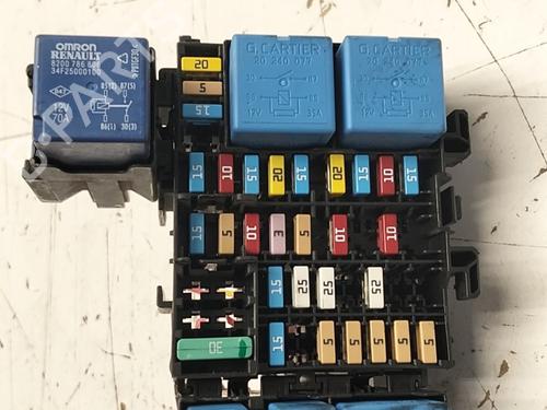 Used Fuse box Fuse box 37591547 37591547