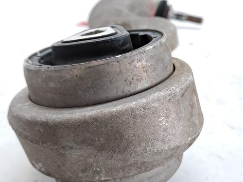Used Right front suspension arm BMW 1 (E87) 118 d (122 hp) 28958913