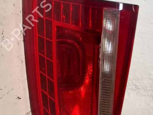 Højre baglygte bagklap Højre baglygte bagklap VW PASSAT B7 Variant (365) 2.0 TDI (140 hp) 33768461 33768461