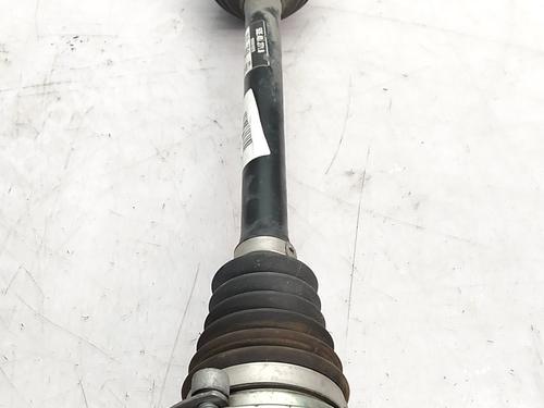 Used Left front driveshaft Left front driveshaft VW GOLF VII (5G1, BQ1, BE1, BE2) e-Golf (136 hp) 35779438 35779438