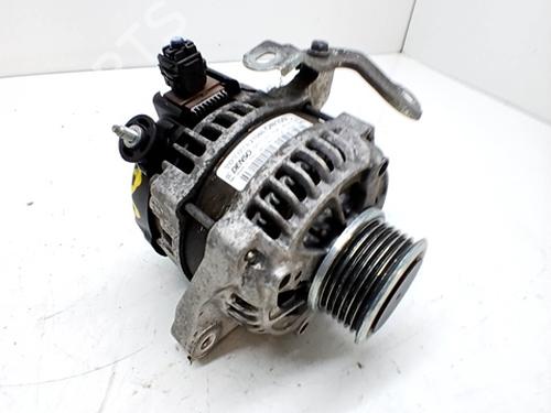 Used Alternator TOYOTA AURIS (_E18_) 1.4 D-4D (NDE180_, NDE180R) (90 hp) 29991727