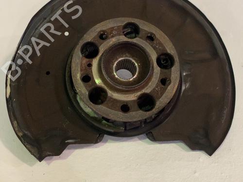 Used Left rear steering knuckle Left rear steering knuckle MERCEDES-BENZ C-CLASS (W204) C 220 CDI (204.008) (170 hp) 36523754 36523754