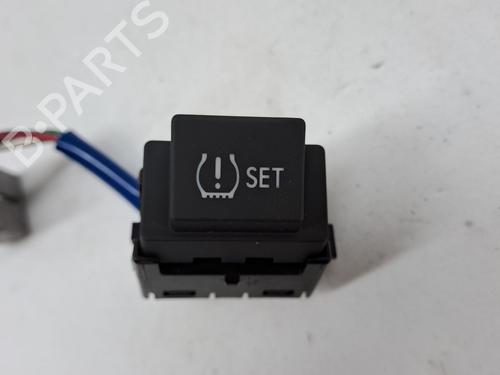 Used Electronic module SUBARU XV (_GP_) 2.0 D AWD (GPD) (147 hp) 27714944