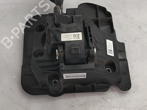 Used Break pedal Break pedal FIAT 500e (332_) Elektro 3+1 (FA1) (118 hp) 36540137 36540137