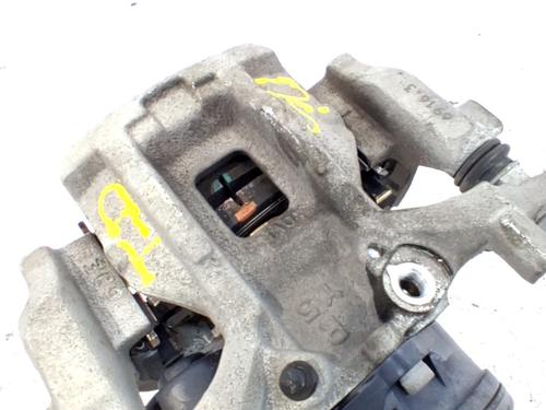 Used Right rear brake caliper Right rear brake caliper TOYOTA C-HR (_X1_) 1.8 Hybrid (ZYX10_, ZYX11_, ZYX10R, ZYX11R) (122 hp) 33815656 33815656