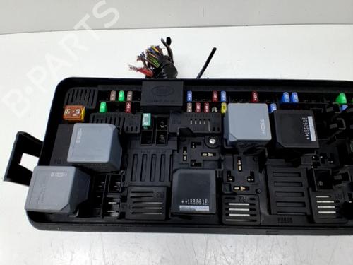 Fuse box LAND ROVER RANGE ROVER SPORT II (L494) 3.0 SDV6 4x4 | BP29421241E1